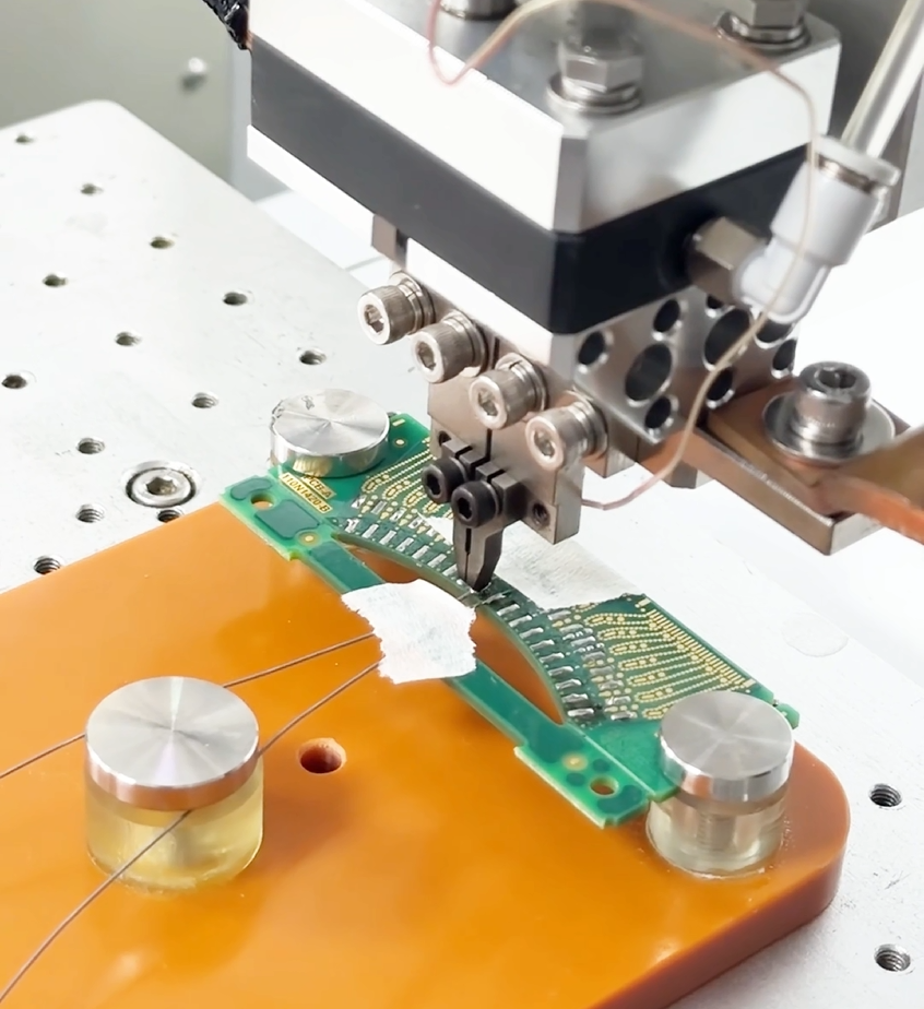 PCB与细金属导线焊接_精密热压焊机